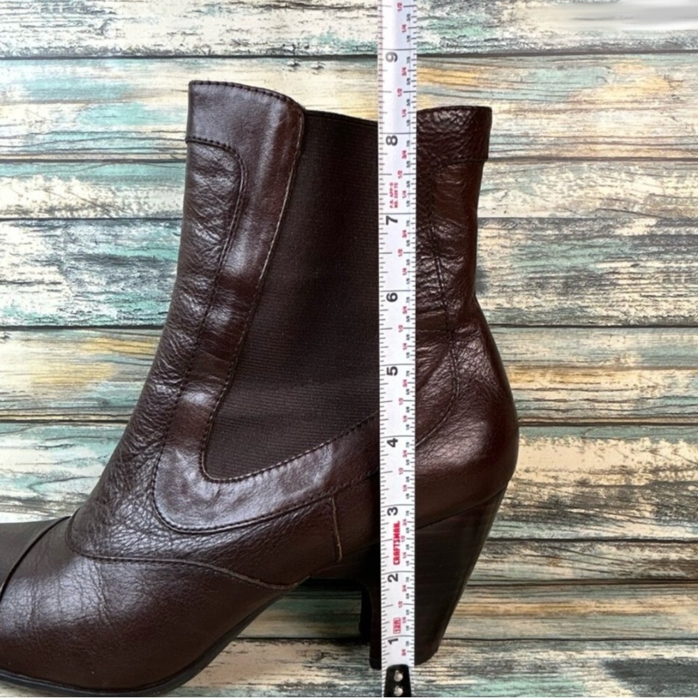 Born Crown Style Brown Leather Ankle Boots Chelsea Block size 10 42 like new - Picture 10 of 13